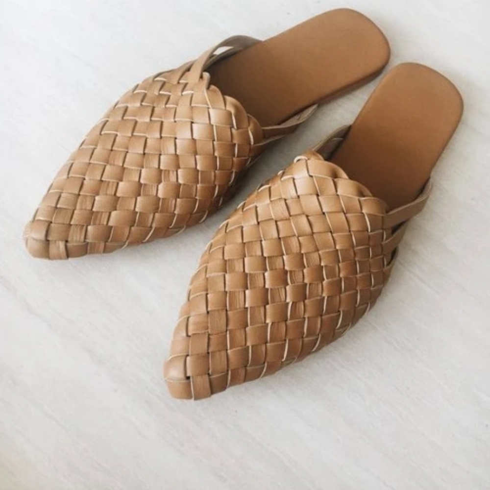 SOLD--Mihaleo Paloma Woven - Picture 1 of 10